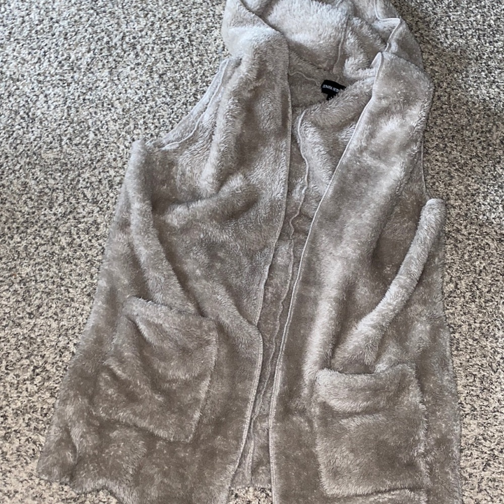 Hooded fluffy vest!